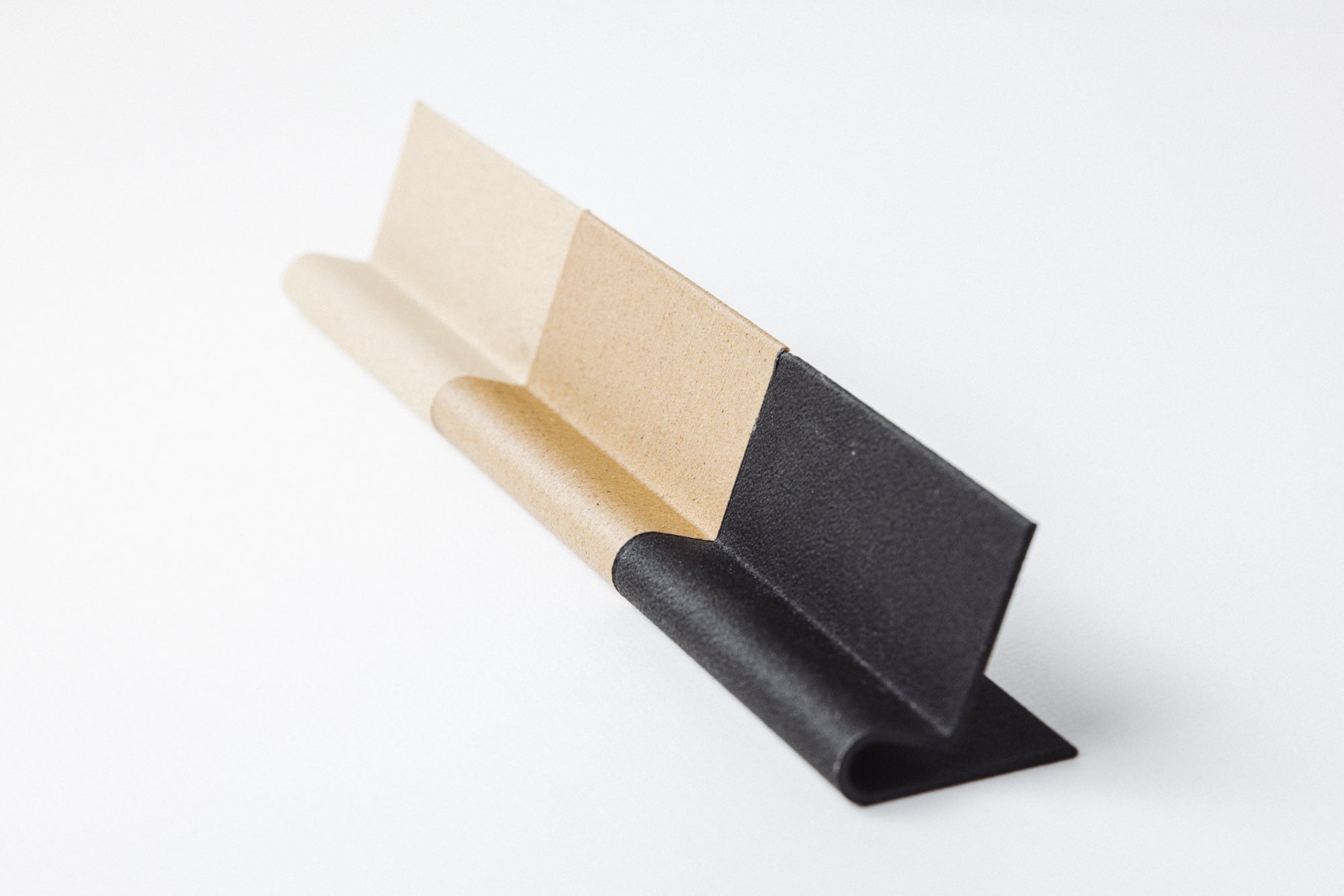 Business card holder - Levitate