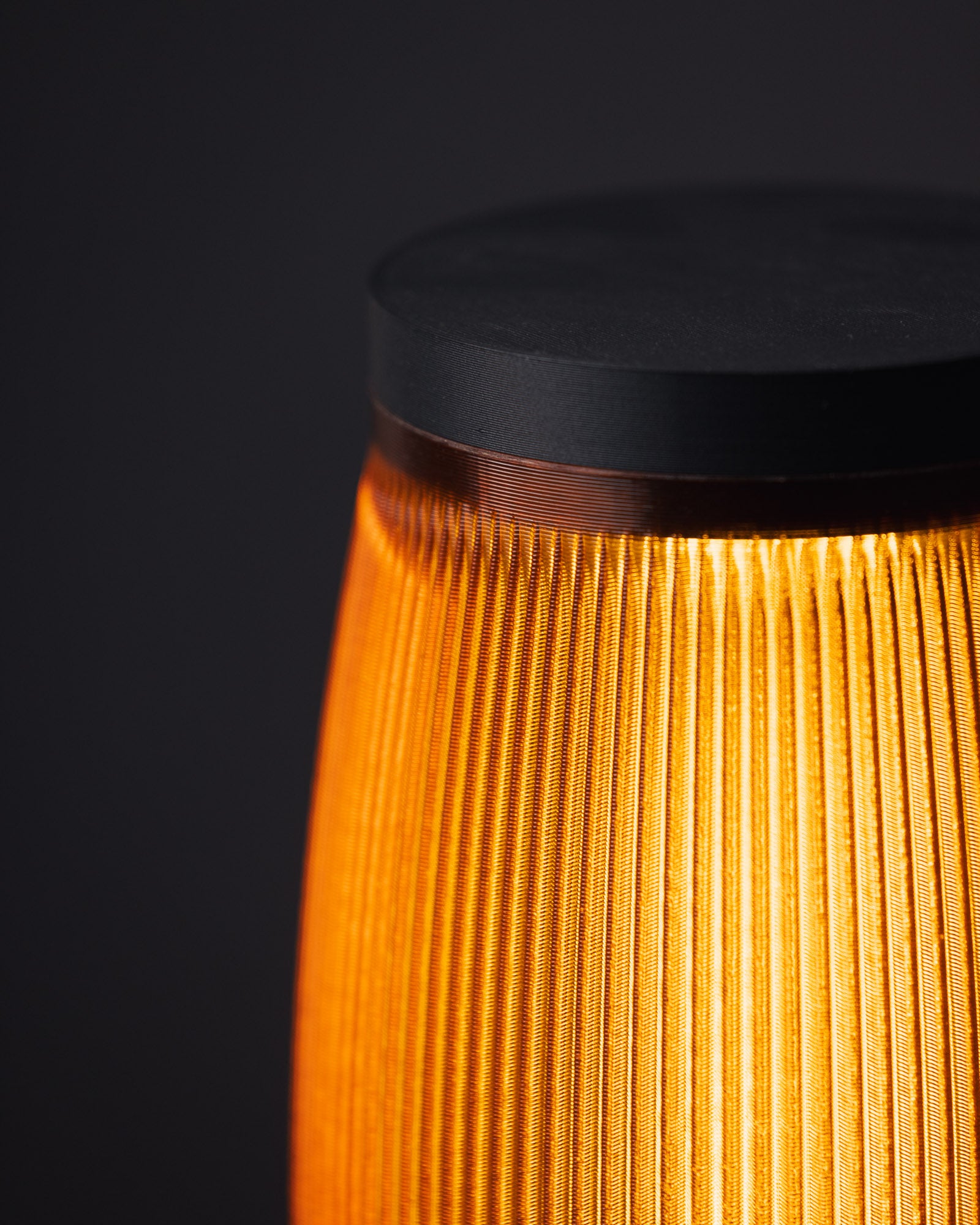 Lantern - La lampe chaleureuse en plastique recyclé