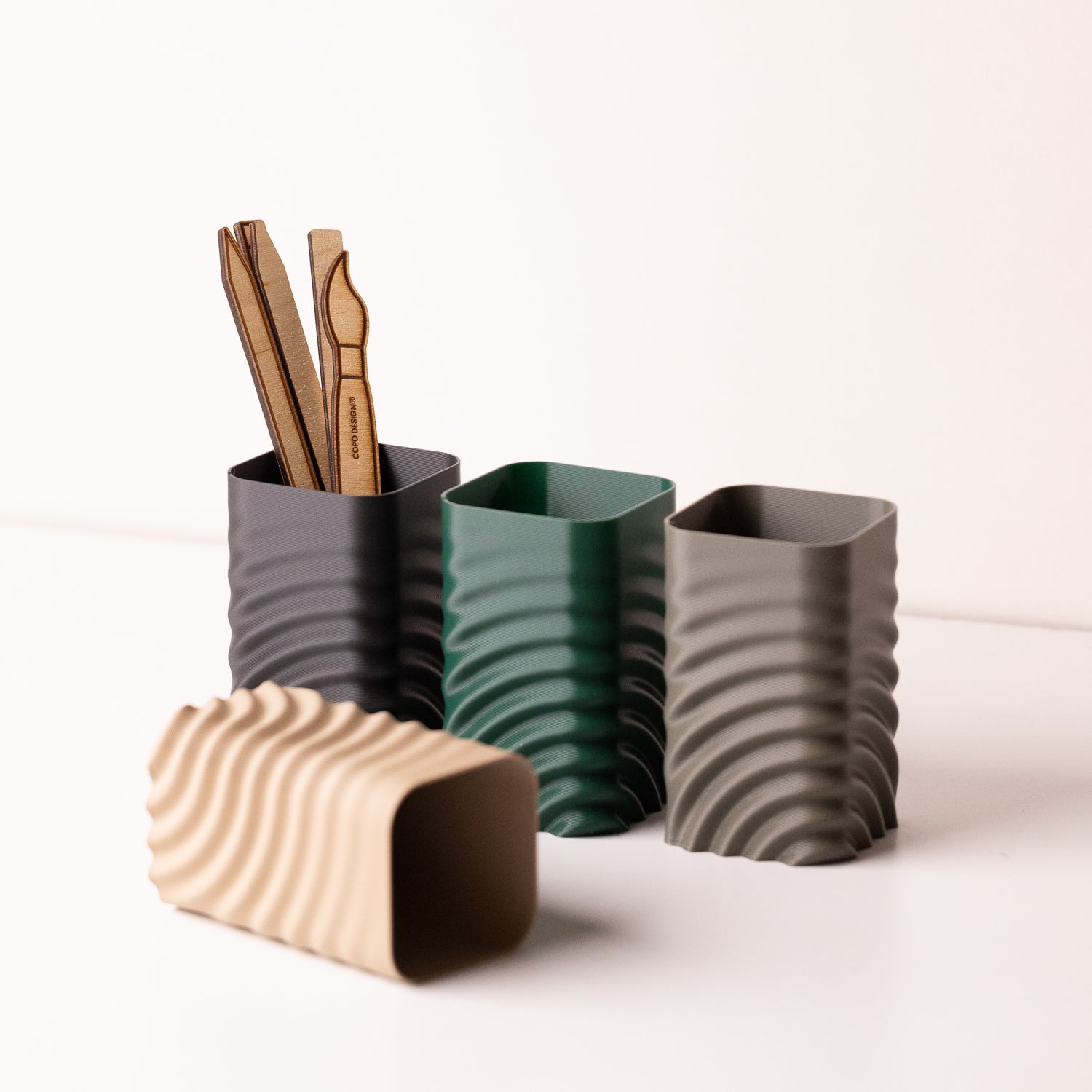 Pencil/brush holder - Earthy colors - Wavy