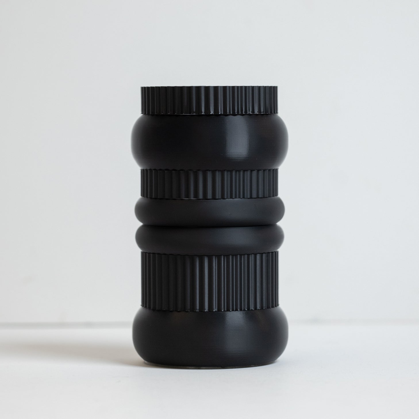 Modular vase – Black and white, 100% plant-based