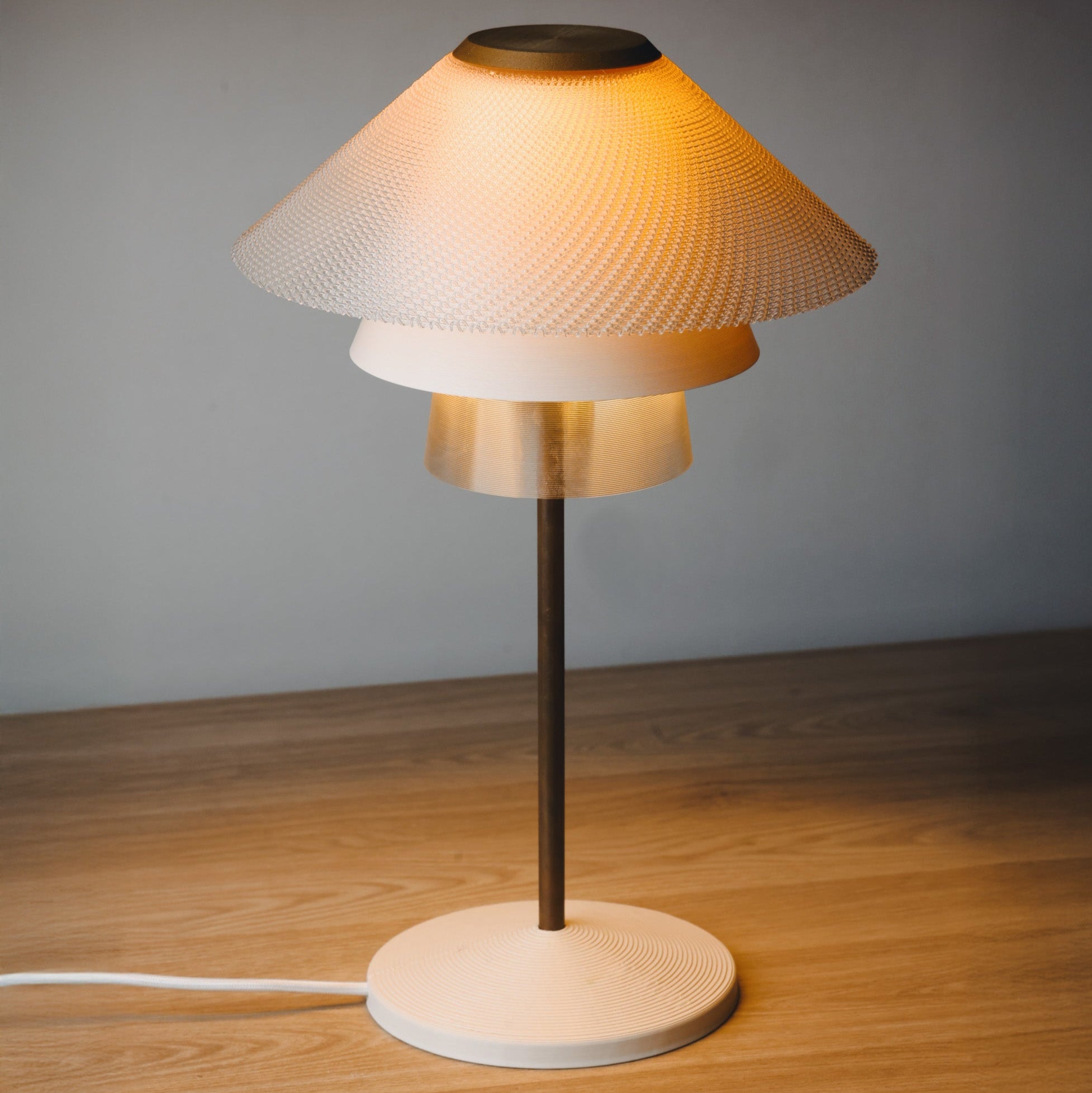 Lümina - The lamp that mixes materials