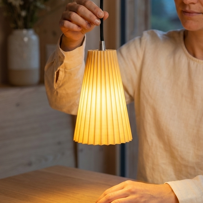 Origami Pendant Light – Folded Paper Effect Lampshade – Evolving Warm Light